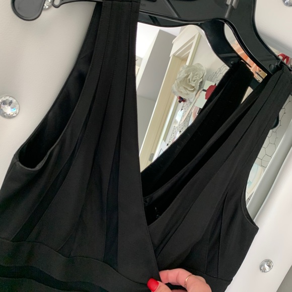 Dress - Picture 2 of 6